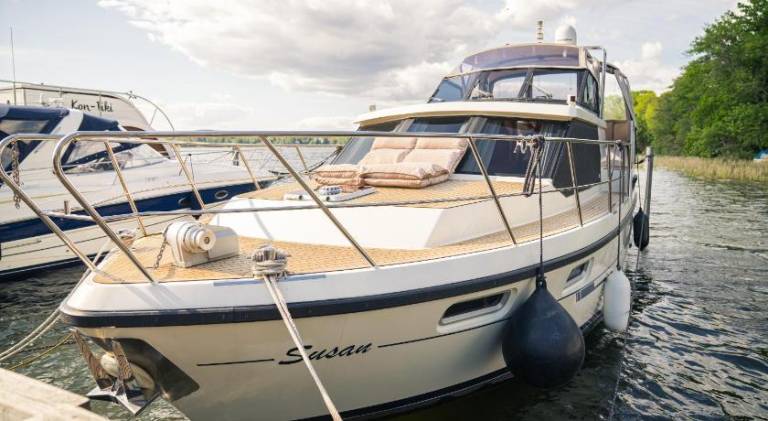Lovely boat | Beach nearby | Pets allowed in Bad Saarow