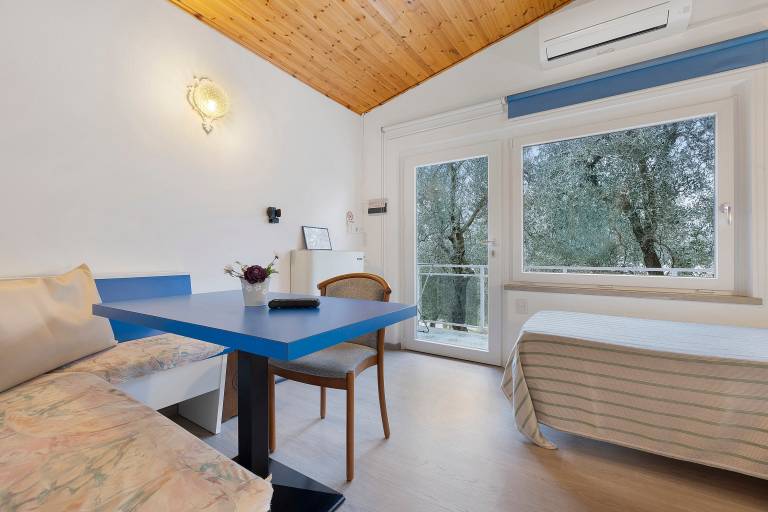 Ferienwohnung mit Hund in Brenzone sul Garda fuer max. 4 Personen