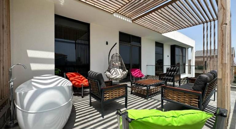 Villa with sauna, garden & hot tub | Suitable for remote work — photo 3