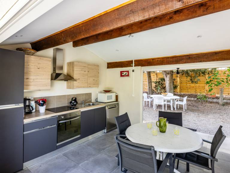 House with garden, private pool & patio | Nature view — photo 4