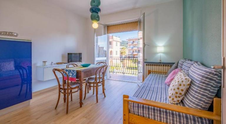 Rental apartment with 1 room for 3 persons in Diano Marina