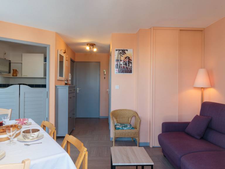 Fully equipped holiday apartment with pool | Next to the beach | Pet-friendly — photo 3