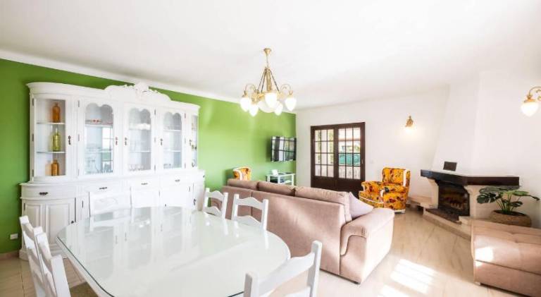 Villa with garden & private pool — photo 4