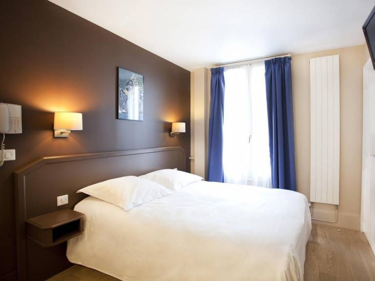 Nadaud Hotel in Bobigny