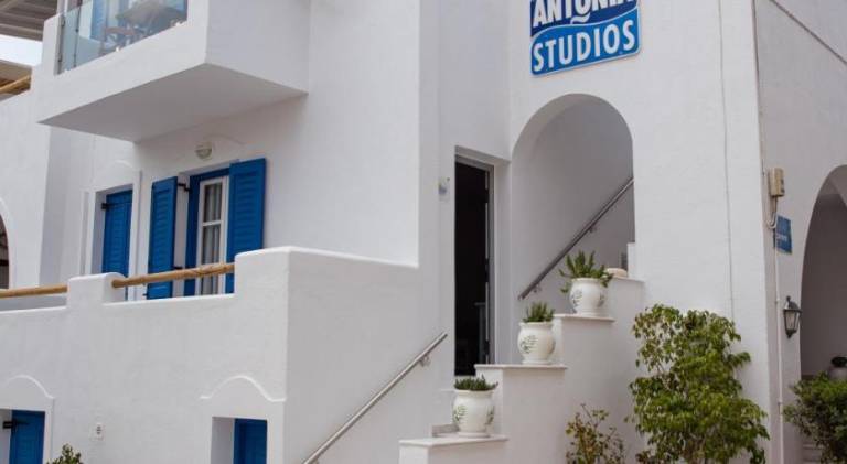 Family-friendly serviced apartment | Beach nearby | Pet-friendly in Naxos