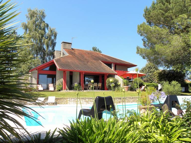 Villa  Monein