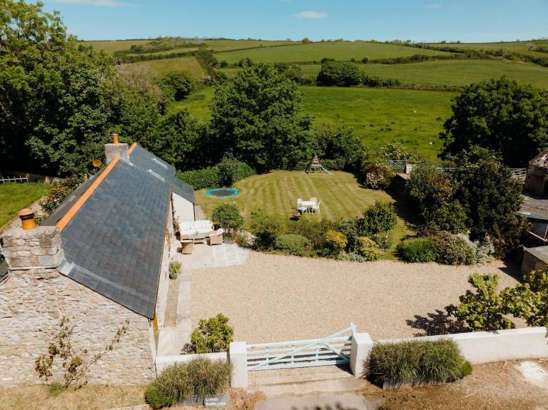 Children-friendly charming cottage with terrace & garden | Pet-friendly — photo 2