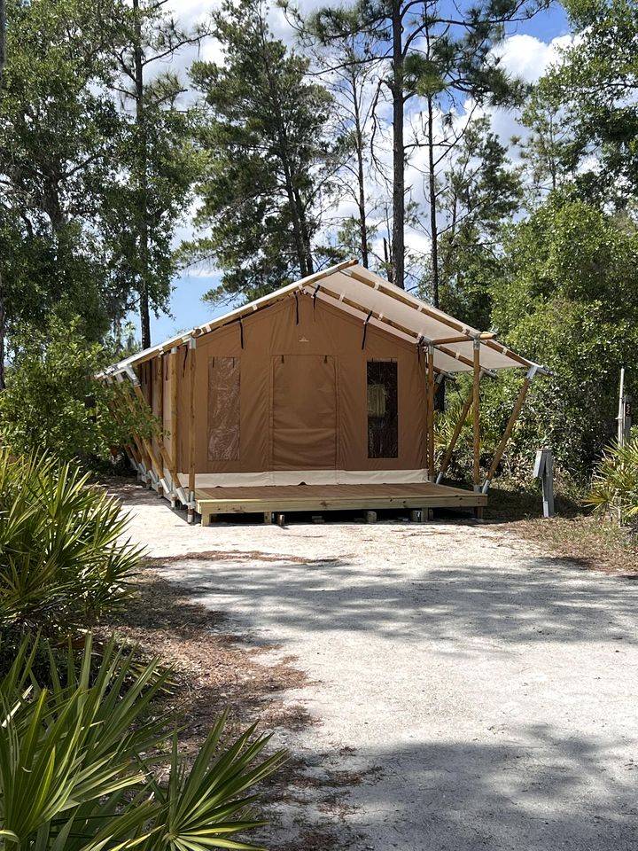 Camping ∙ 1 Chambre ∙ 4 Personnes - Floride