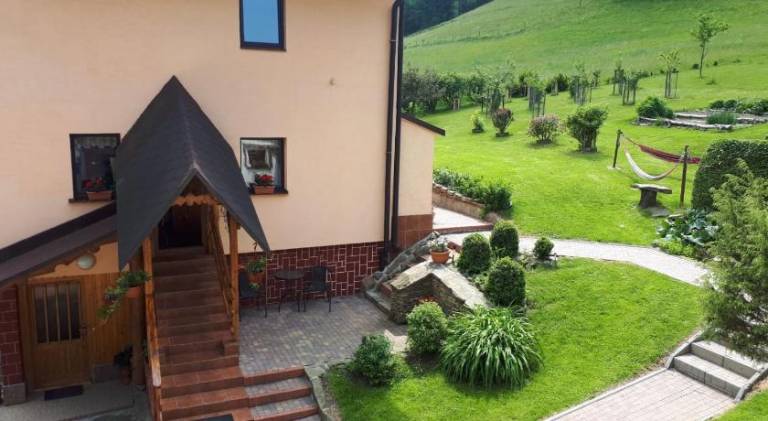 Farm with patio, garden & pool | Pets are welcome — photo 3
