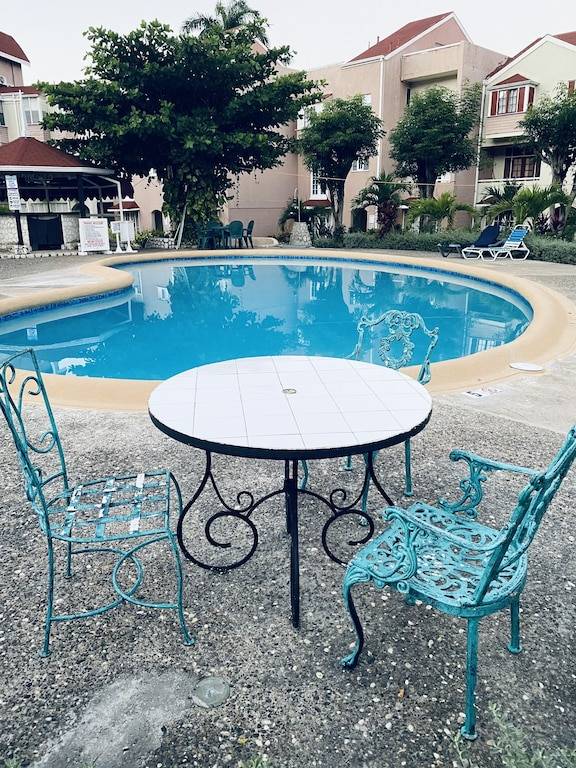 Condo  Ocho Rios