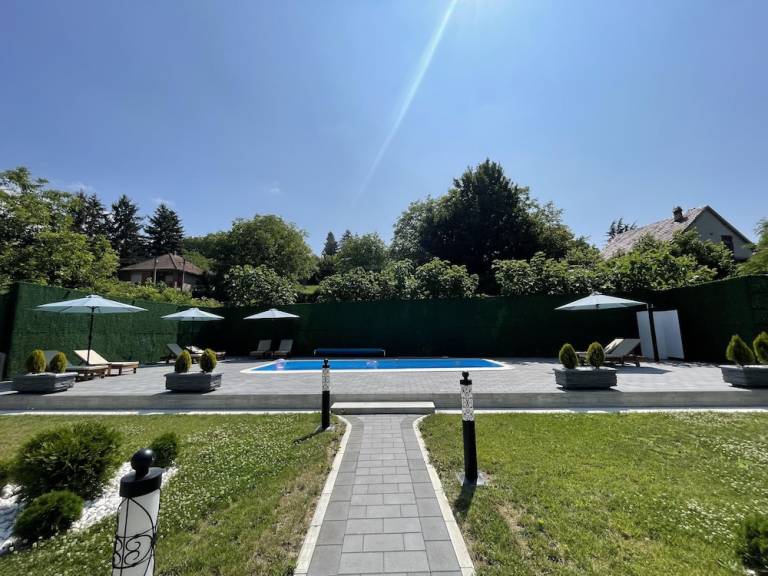Aparthotel  Ruma