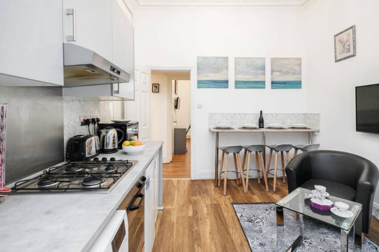 Apartment | Near Trafalgar Square | Perfect for remote work — photo 3