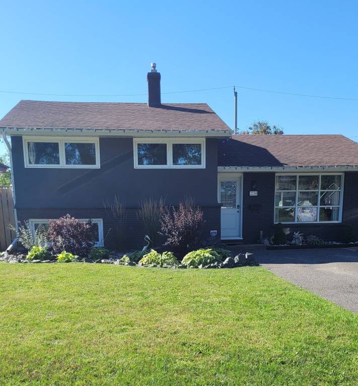 House Thunder Bay