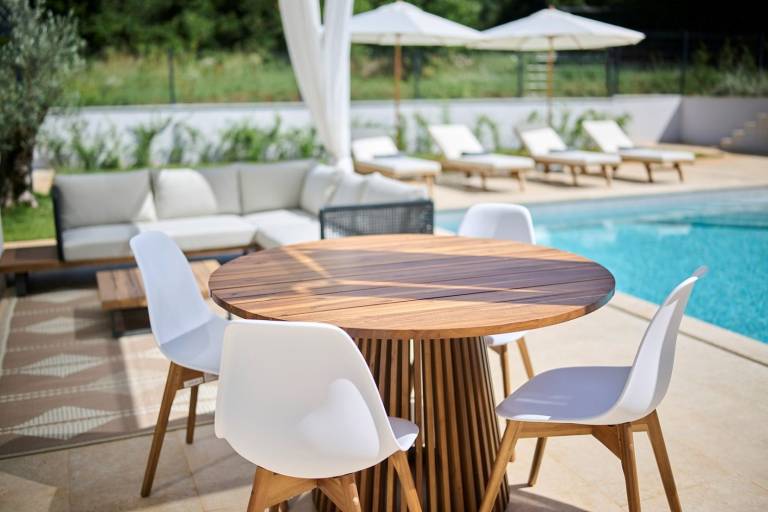 Impressive villa with private pool, hot tub, BBQ - dogs welcome — photo 2