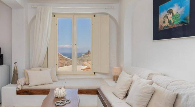 Villa with pool | Pet-friendly — photo 2