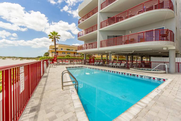 Condo  Madeira Beach