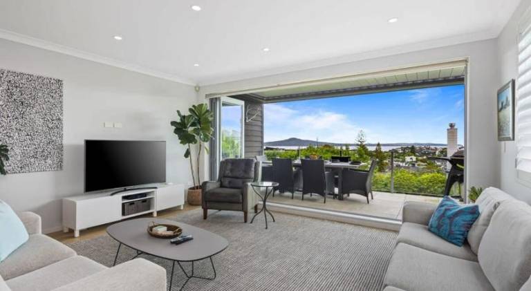 280 m&sup2; Ferienhaus