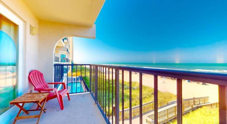 Rental apartment with hot tub — photo 3