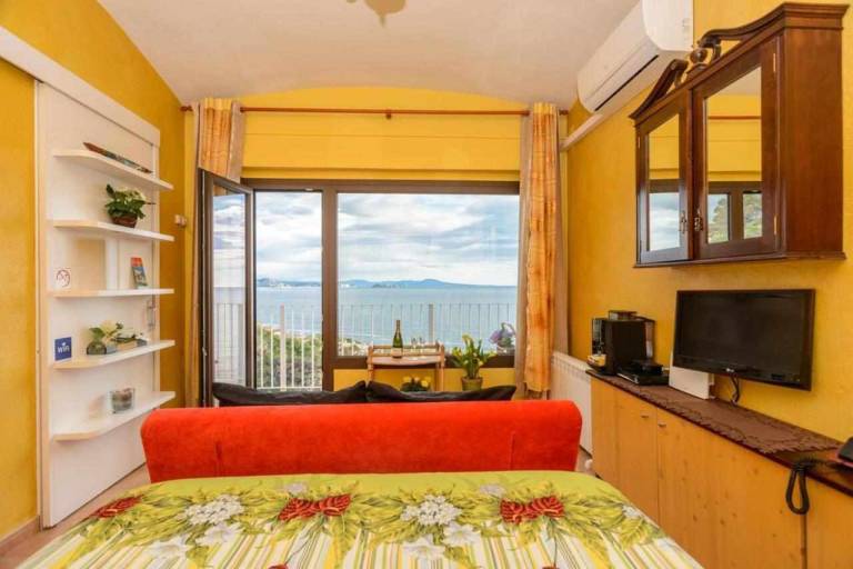 Nice rental apartment with barbeque & private pool | Beach view | Pets allowed — photo 4
