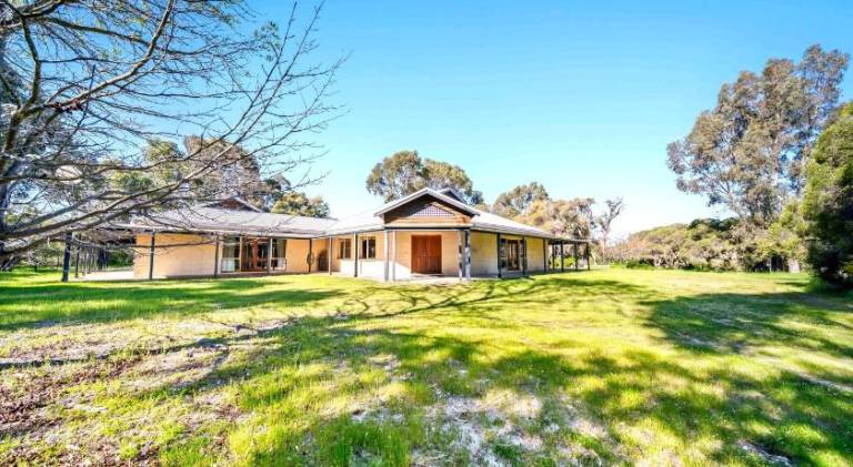 450 m&sup2; Ferienhaus