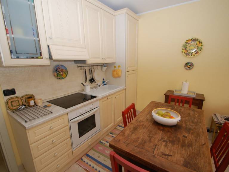 Apartment with 1 room for 4 persons — photo 4