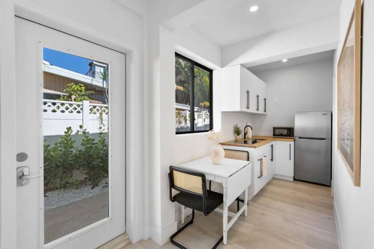 Mango House Dania Beach — photo 3