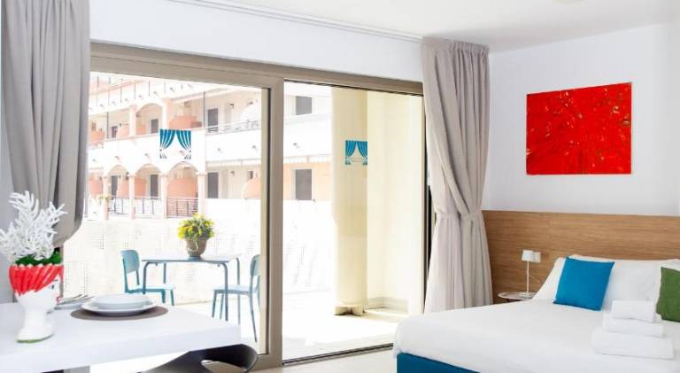 Rental apartment with patio | Beach nearby | Pet-friendly in Grado