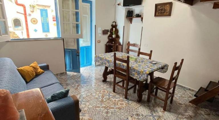 Holiday apartment with terrace | Next to Church of the Gesù | Suitable for remote work — photo 3