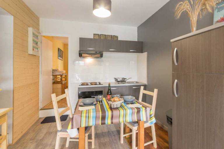 Gite with terrace & yard — photo 4