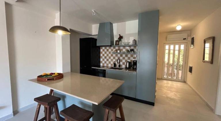 Steps to beach 3 Bedrooms 2 Bathrooms 2 Kitchens with a Terrace - 2 Parking spots - Sea View — photo 5