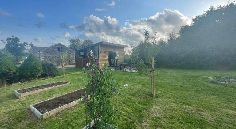 House with garden — photo 3