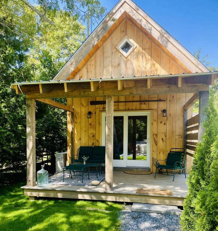 Cabin Vineyard Haven