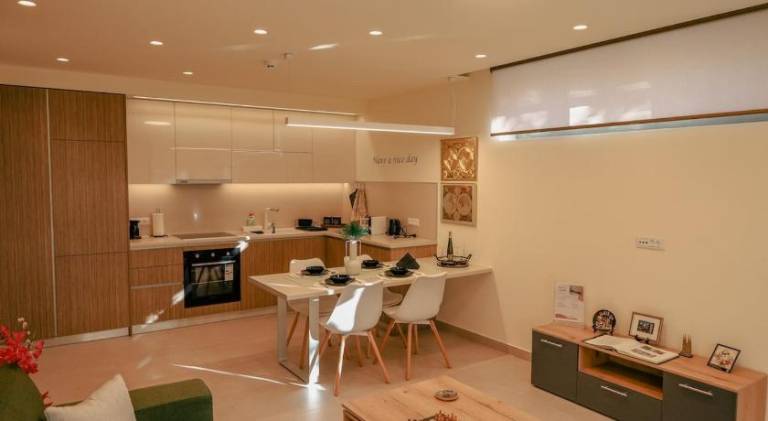 Holiday apartment with garden & patio — photo 3