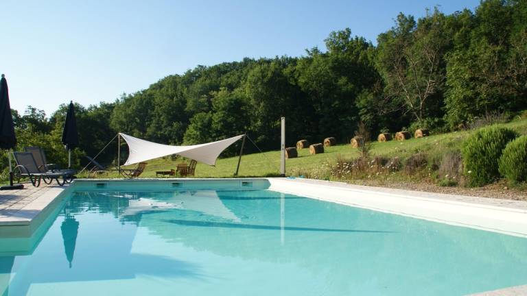 Gite with terrace, barbecue & yard — photo 3