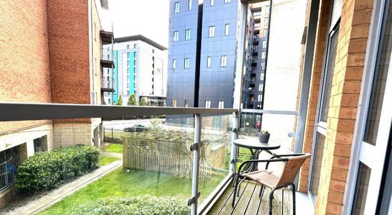 Apartment | Pets are welcome in Salford