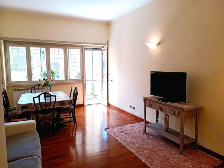 Rental apartment with 2 rooms for 4 persons — photo 4