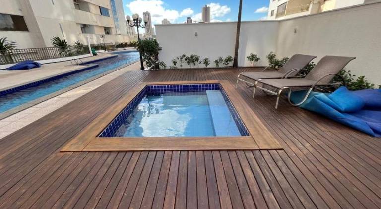 Holiday apartment with garden, pool & patio in Goiânia