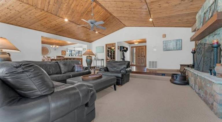 House with 3 rooms for 10 persons — photo 3