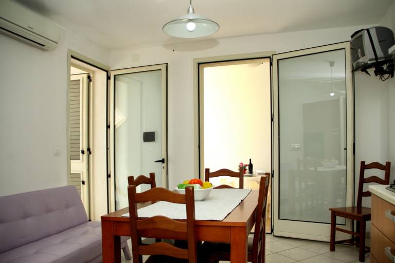 House | Close to the beach | Pets allowed — photo 4