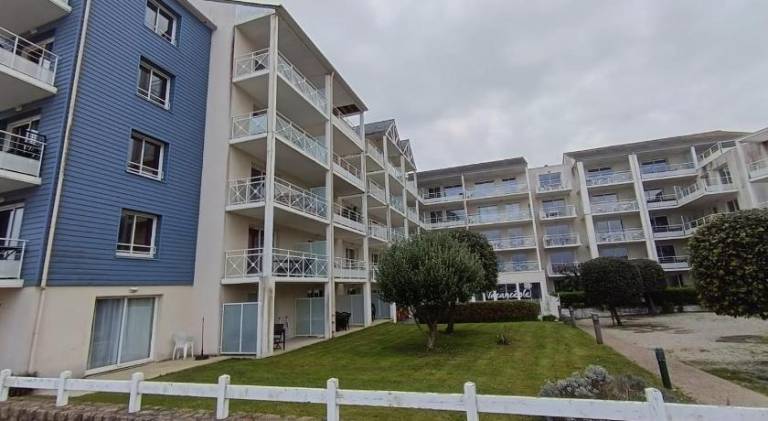 Superbe appartement avec piscine sauna et petite vue mer — photo 3