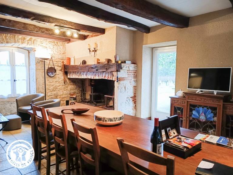 Wonderful gite with BBQ, terrace & garden | Pet-friendly — photo 4