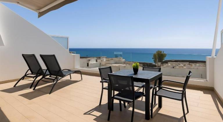 Vacation home with garden, terrace & pool | Good for workation | Pet-friendly in Tías