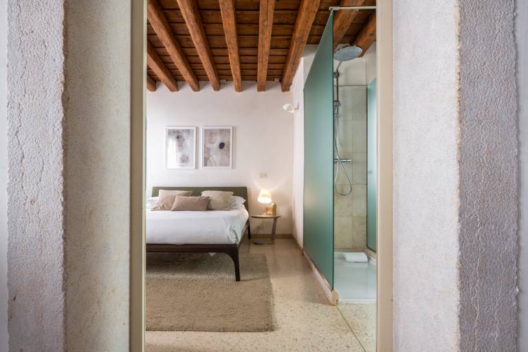 Rental apartment with patio | Next to Rialto Bridge in Venice