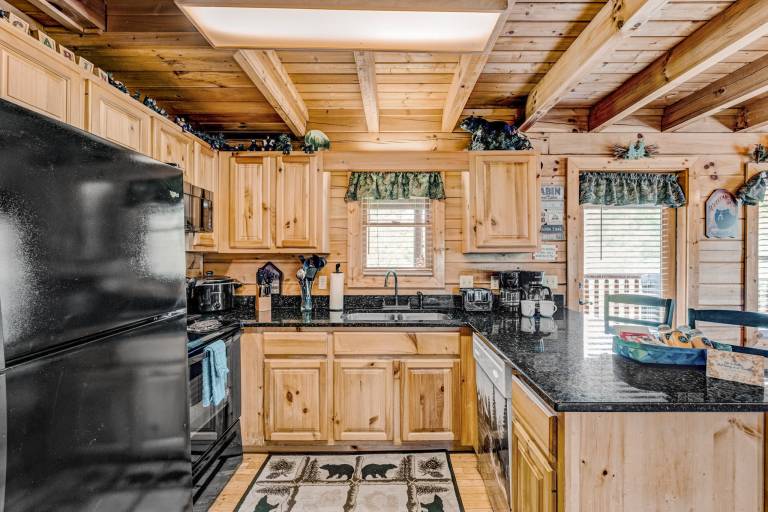 Child-friendly ample cabin with pool, jacuzzi & grill | Mountain view | Pets are welcome — photo 5