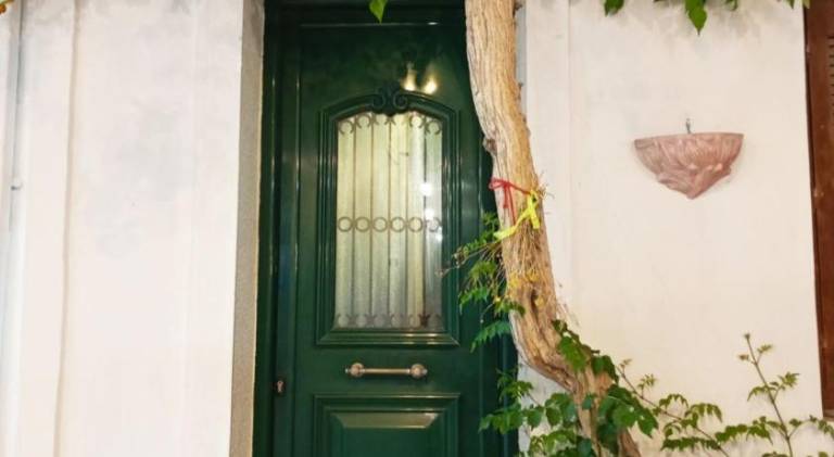 Charming rental apartment | Next to the beach | Pets are welcome in Samos