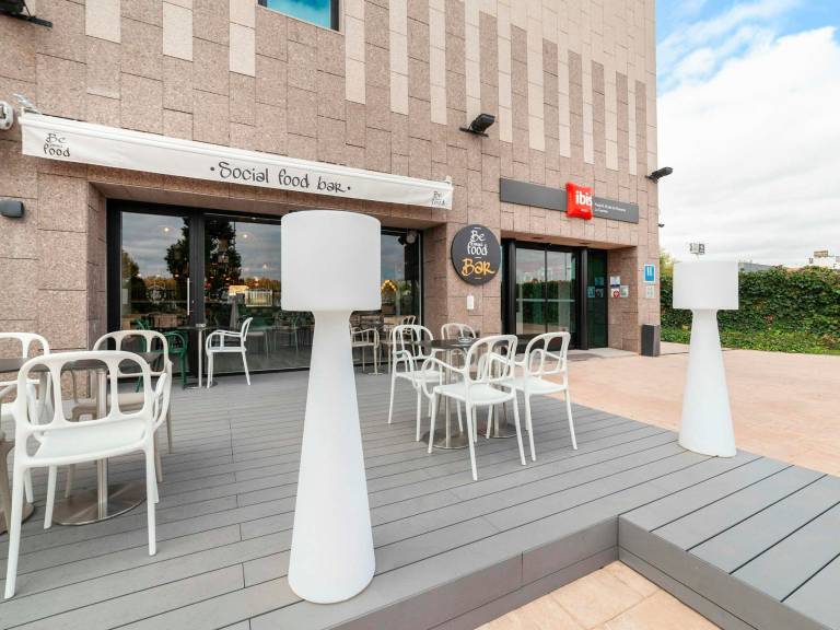 Ibis Madrid Alcala de Henares La Garena Hotel — photo 5