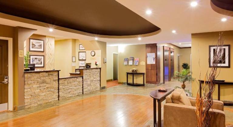 Ramada by Wyndham Cold Lake — photo 4