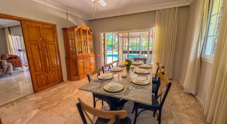 Villa with yard, patio & barbeque | Good for workation — photo 2