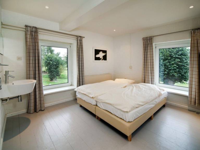 House with terrace — photo 4