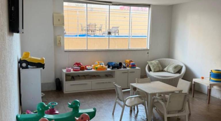 Holiday apartment with pool — photo 5